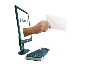 E-mail-uri catre lista de abonati